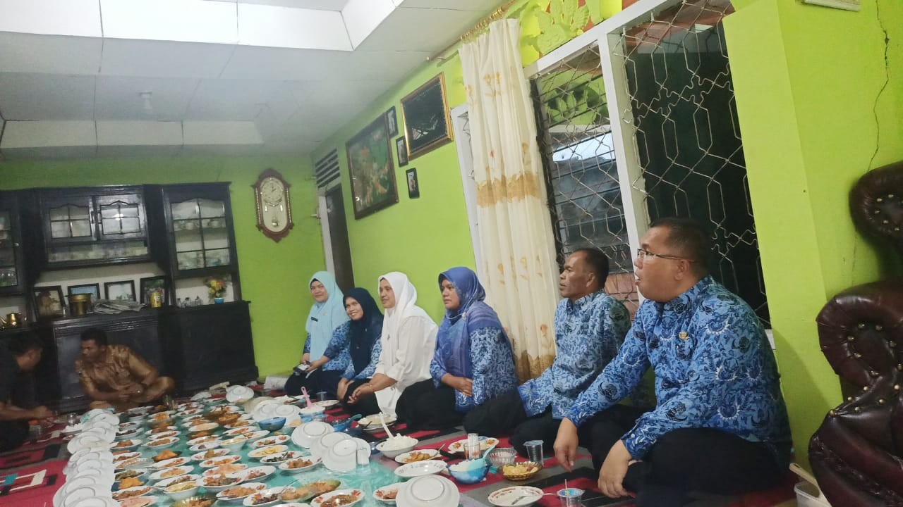 MAKAN SIANG